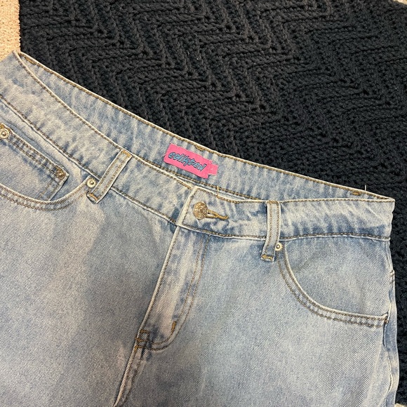 Edikted Raelynn Low Rise Jeans - Picture 1 of 4
